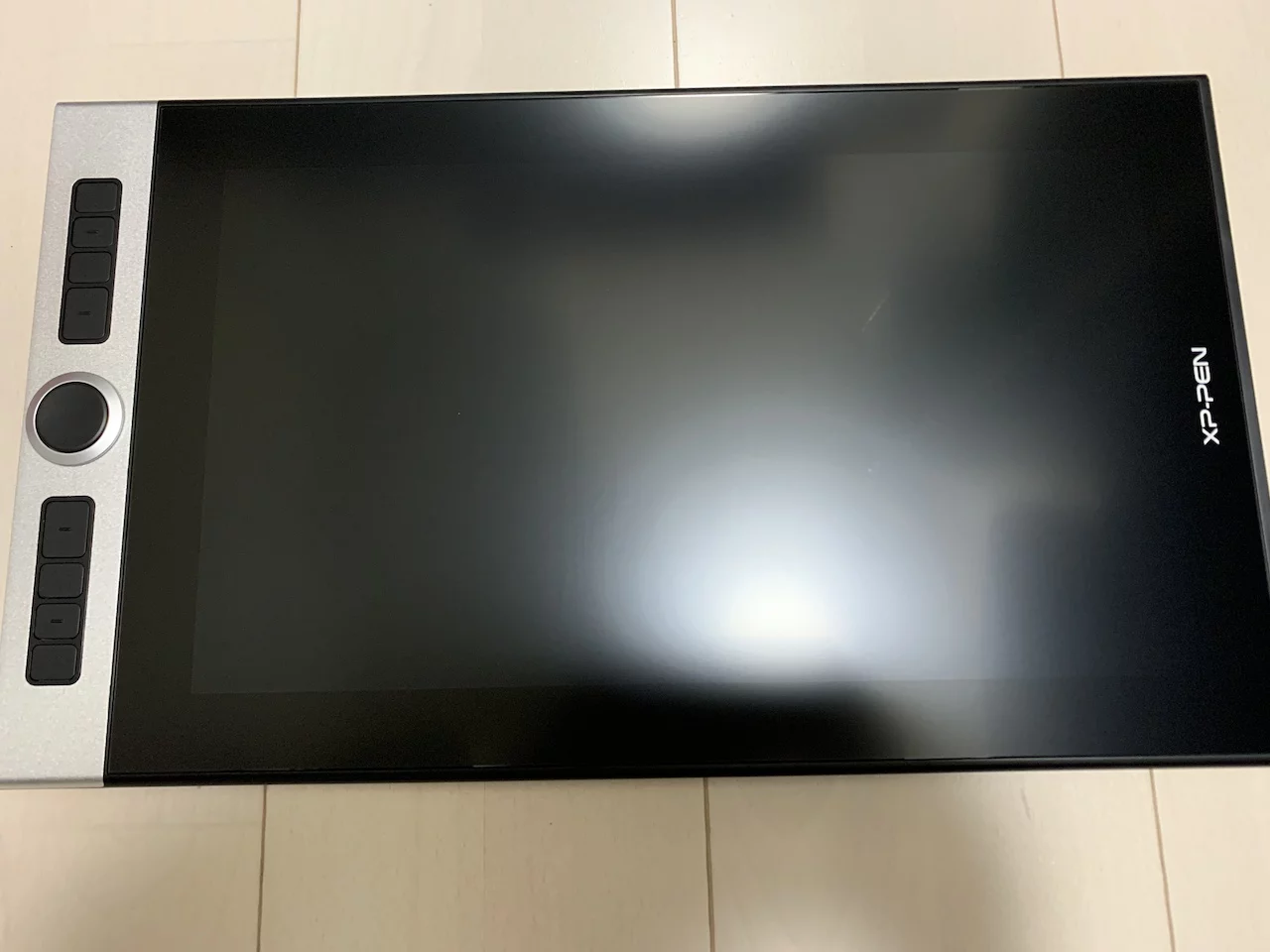 持ち運びに最適！9㎜の薄型液タブ「Innovator 16」を徹底レビュー