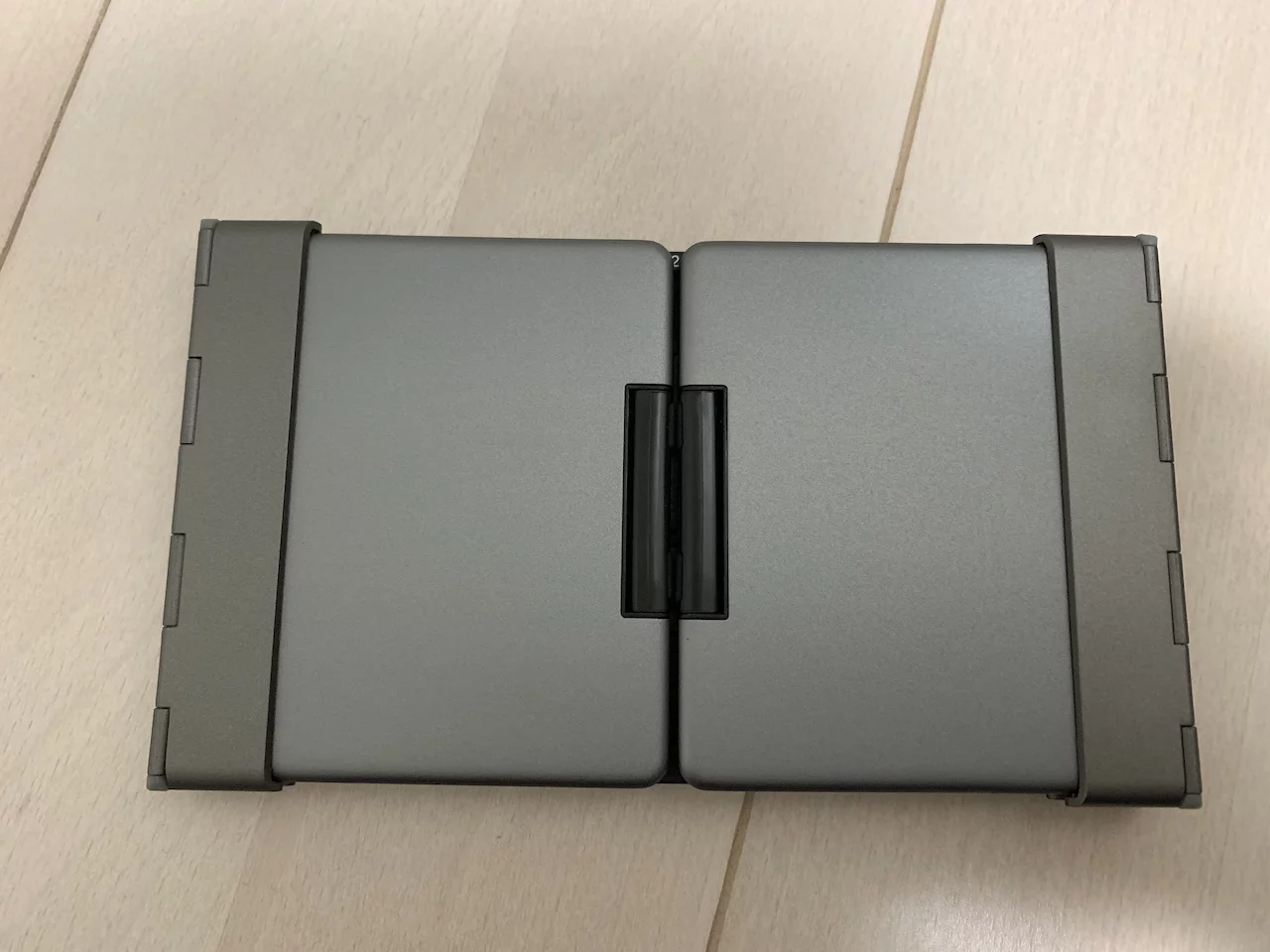 MOFT 折り畳み式キーボードの本体1