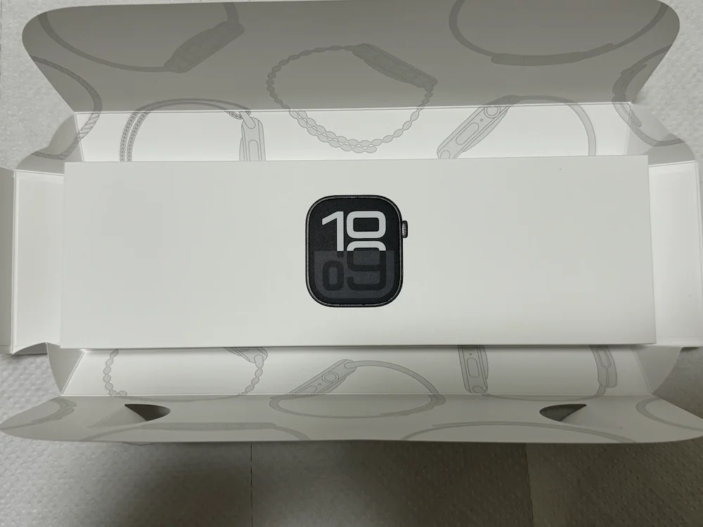 Apple Watch Series 10本体のパッケージ