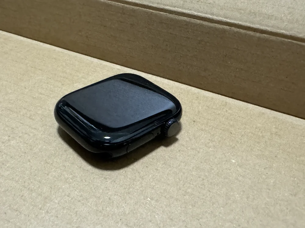 Apple Watch Series 10本体を横から撮影した写真